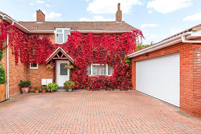 3 Bedroom Semi-Detached House For Sale In Mill Close, Hitchin, Hertfordshire, SG4