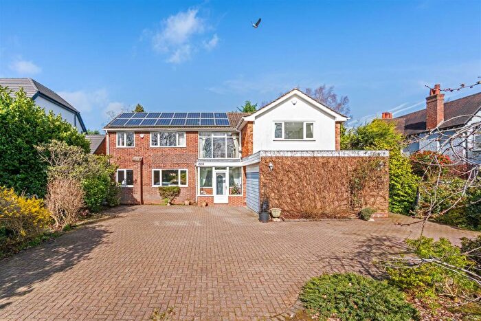 4 Bedroom Detached House For Sale In Blossomfield Road, Solihull, B91