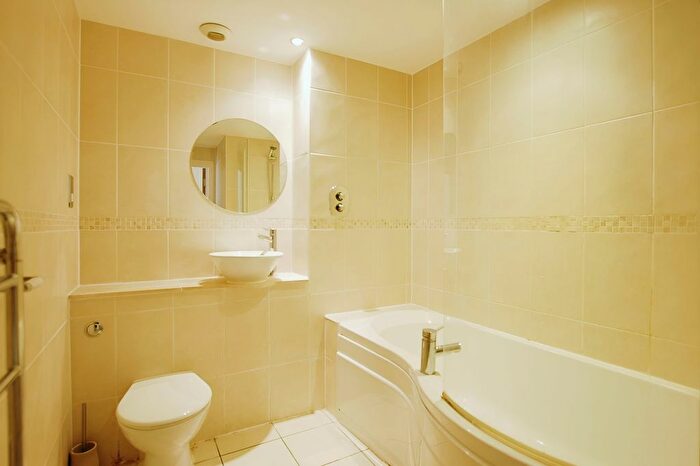 2 Bedroom Flat For Sale In Evesham Road, Cheltenham, GL52