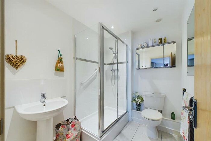 2 Bedroom Apartment For Sale In Shippam Street, Chichester, PO19