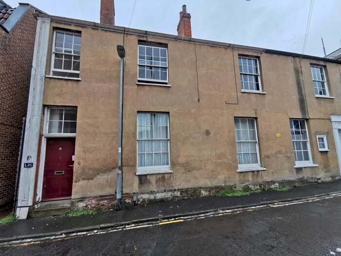 1 Bedroom Flat To Rent In Blake Street, Bridgwater, TA6