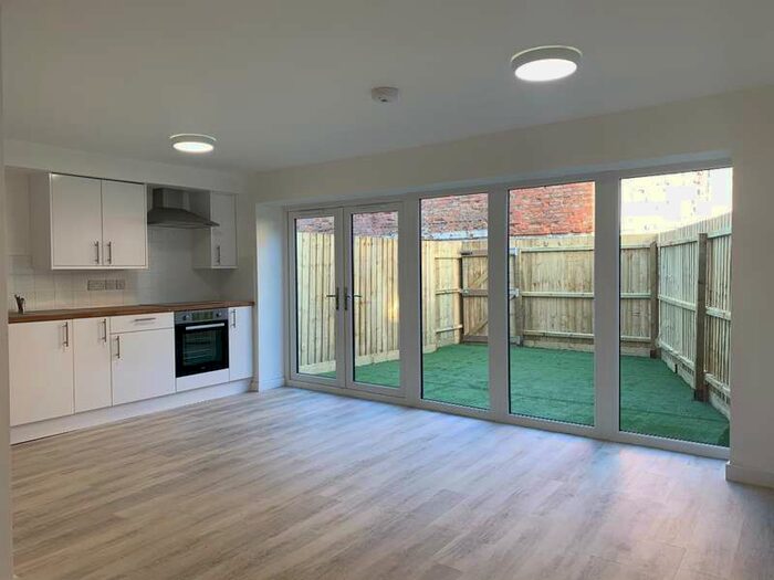 1 Bedroom Flat To Rent In North Street, Wisbech, PE13