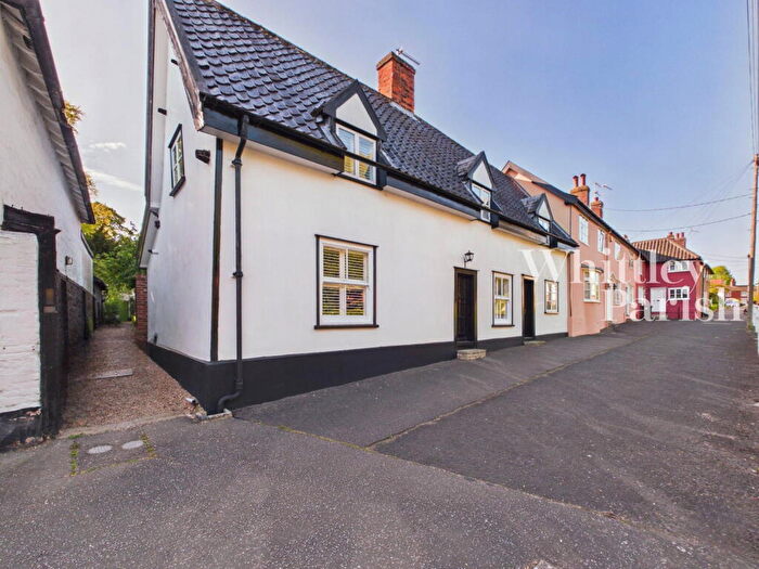 4 Bedroom Semi-Detached House For Sale In Mount Street, Diss, IP22
