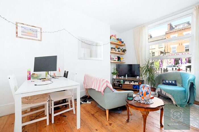 1 Bedroom Apartment To Rent In Junction Road, Tufnell Park, London, N19