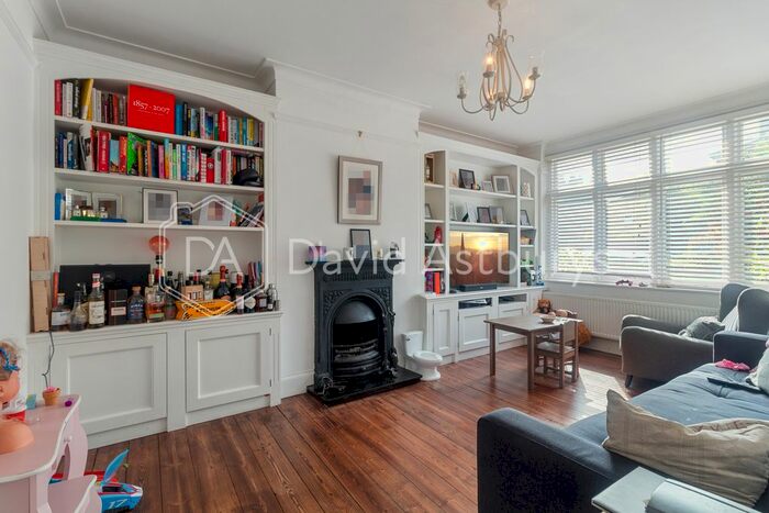 4 Bedroom Semi-Detached House To Rent In Wetherill Road, Muswell Hill, London, N10