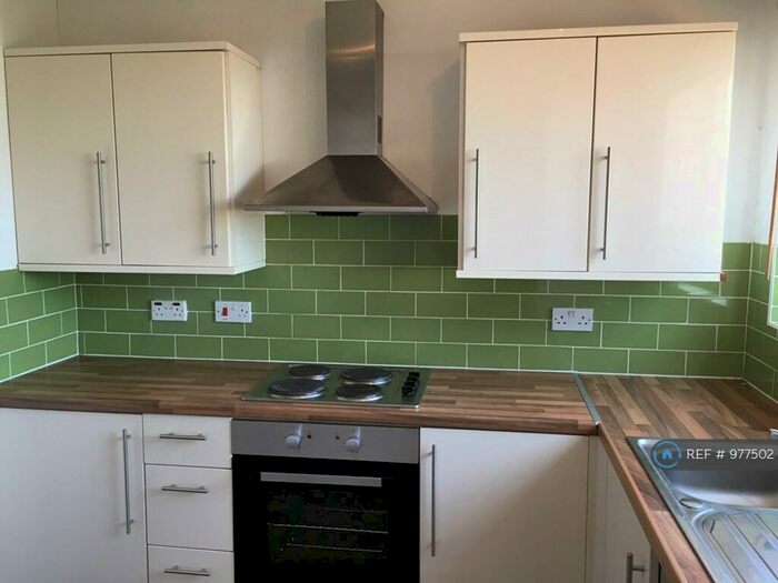 2 Bedroom Maisonette To Rent In Lower Road, Belvedere, DA17