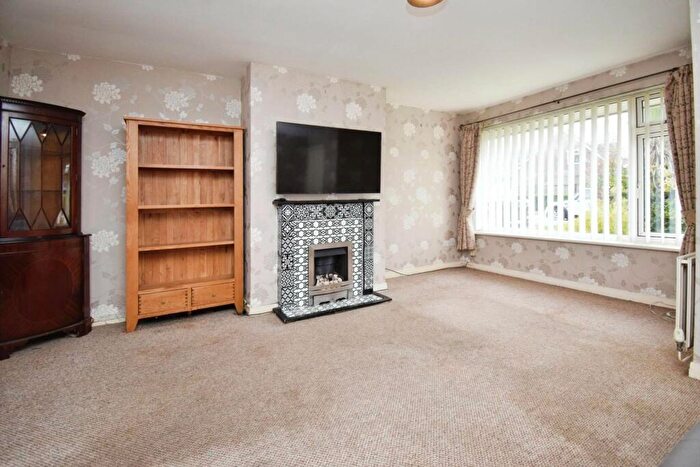 2 Bedroom Detached Bungalow For Sale In Moseley Road, Spital, CH63