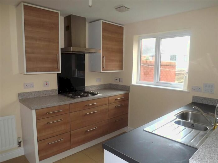 3 Bedroom Property To Rent In Bartley Wilson Way, Grangetown, Cardiff, CF11