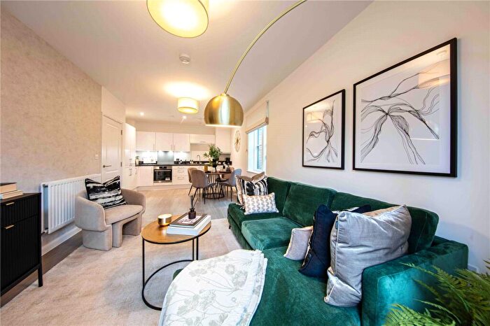 1 Bedroom Flat For Sale In Sunningdale Park, Berkshire, SL5