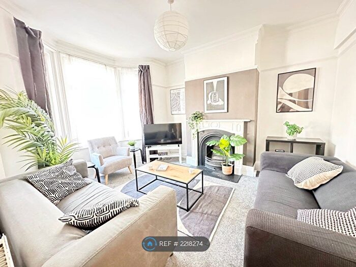 6 Bedroom Terraced House To Rent In Park Road, Exeter, EX1