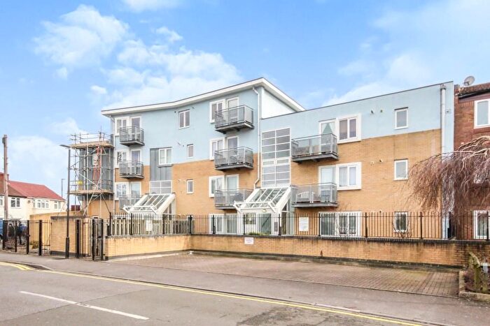 2 Bedroom Flat To Rent In Duncansby House, Stratfield Road, SL1
