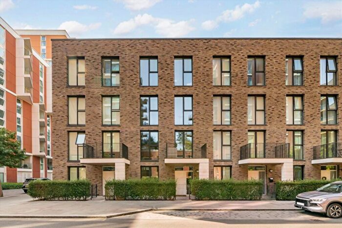 4 Bedroom House For Sale In Royal Crest Avenue, Royal Crest Avenue, E16