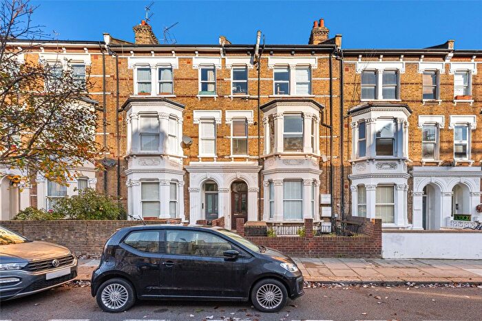 2 Bedroom Flat For Sale In Croxley Road, London, W9