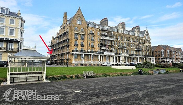 3 Bedroom Flat For Sale In D'este Road, Ramsgate, Kent, CT11