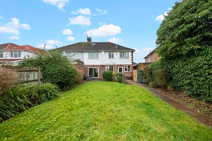 5 Bedroom Semi-Detached House For Sale In Nutfield Gardens, Northolt, UB5