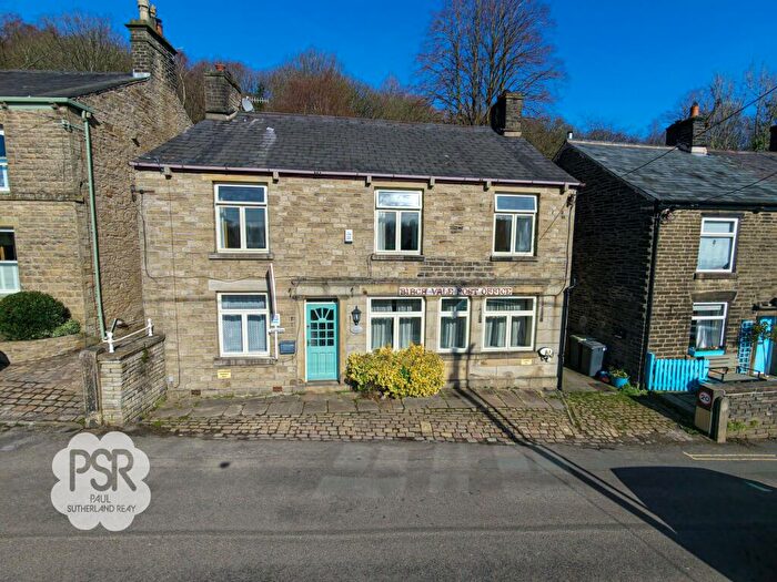 4 Bedroom Detached House For Sale In Spinnerbottom, Birch Vale, SK22