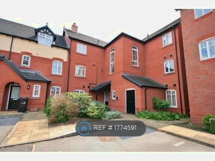2 Bedroom Flat To Rent In Newhaven Court, Nantwich, CW5