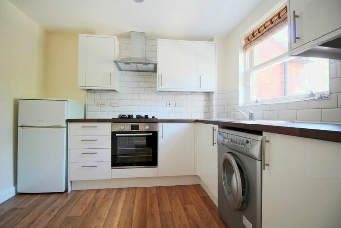 1 Bedroom Flat To Rent In Dunalley Parade, Cheltenham, GL50