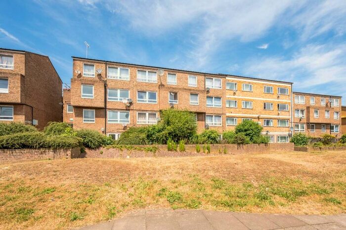 1 Bedroom Flat To Rent In Lettsom Street, Camberwell, London, SE5