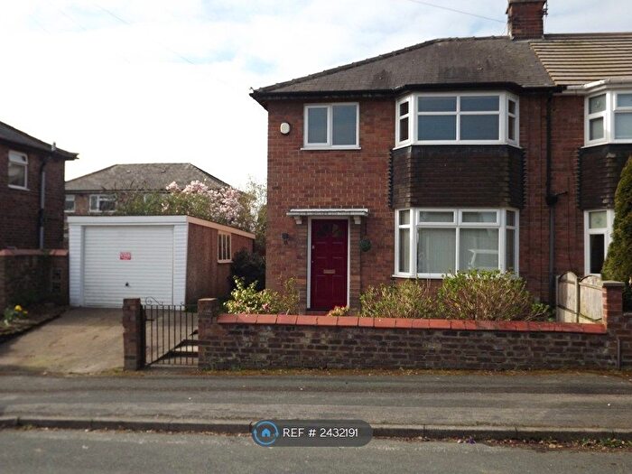 3 Bedroom Semi-Detached House To Rent In Glazebrook Street, Warrington, WA1