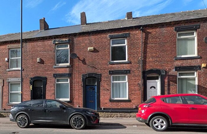 2 Bedroom Terraced House For Sale In Huddersfield Road, Oldham, OL4