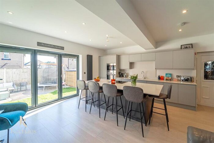 3 Bedroom Semi Detached House For Sale In Alma Avenue, Foulridge, BB8