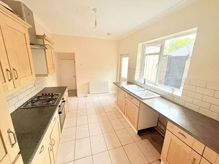 3 Bedroom End Of Terrace House For Sale In Main Street, Shildon, DL4