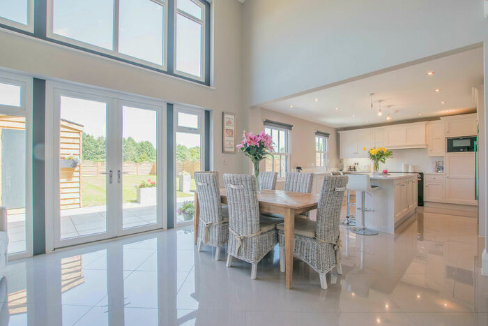 4 Bedroom Barn Conversion To Rent In Elbow Lane, Hertford Heath, SG13