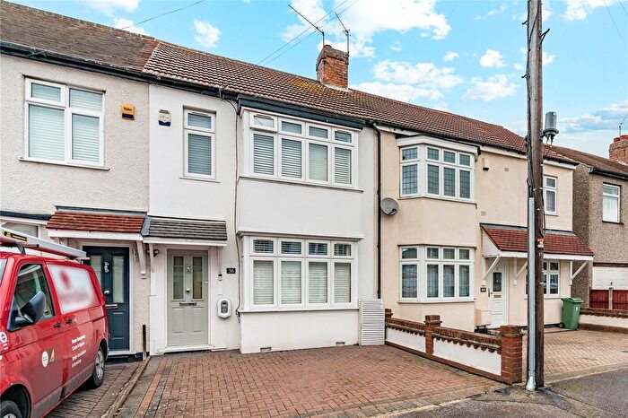 3 Bedroom Terraced House For Sale In Stafford Avenue, Hornchurch, RM11