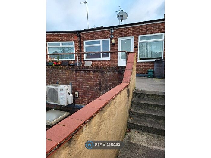 2 Bedroom Maisonette To Rent In Knapphill Woking Surrey, Knapphill Woking Surrey, GU21