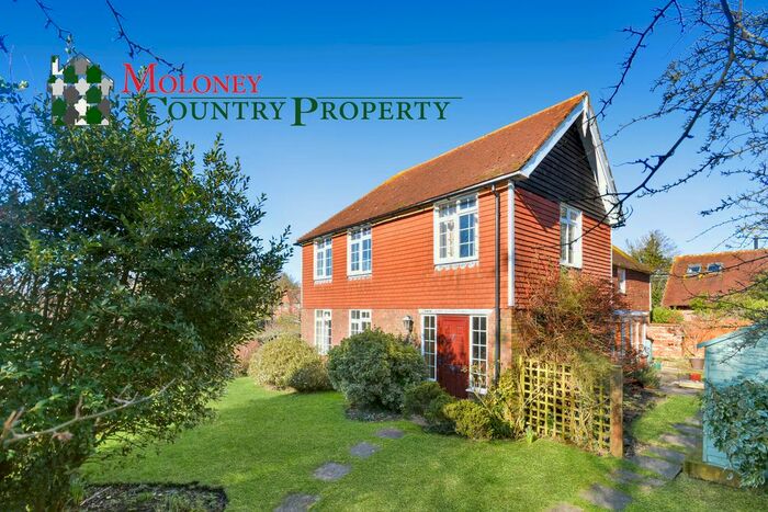 4 Bedroom Semi-Detached House For Sale In Udimore, Rye, TN31