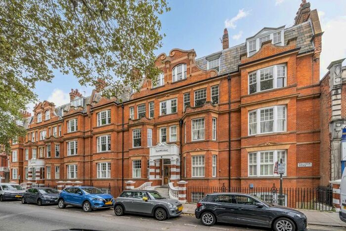 4 Bedroom Flat To Rent In Palliser Road, London, W14