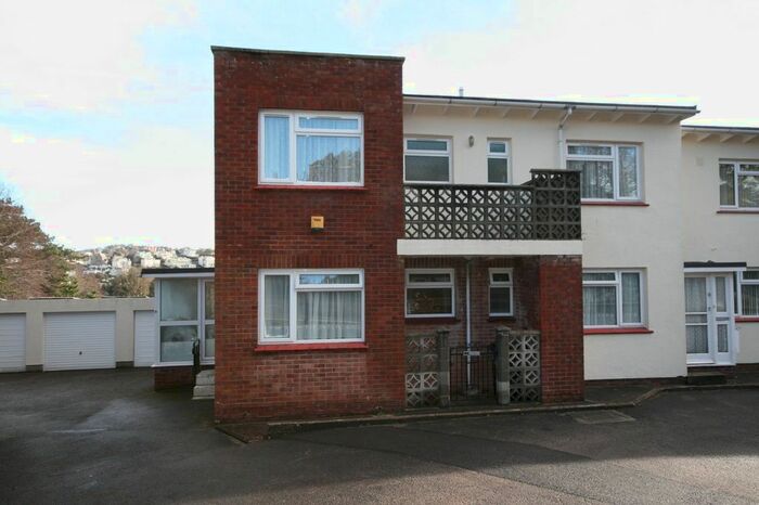 2 Bedroom Flat To Rent In Solsbro Road, Torquay, TQ2