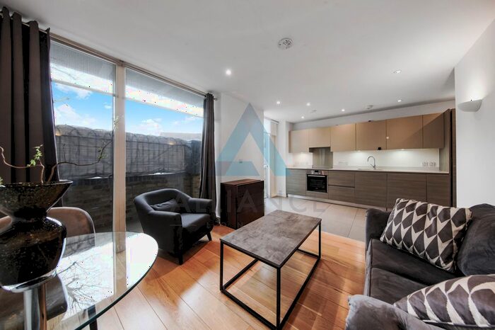 1 Bedroom Flat To Rent In Sotherby Court, Sewardstone Road, London, E2