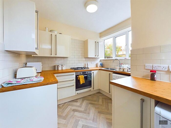 4 Bedroom House To Rent In Monks Road, Exeter, EX4