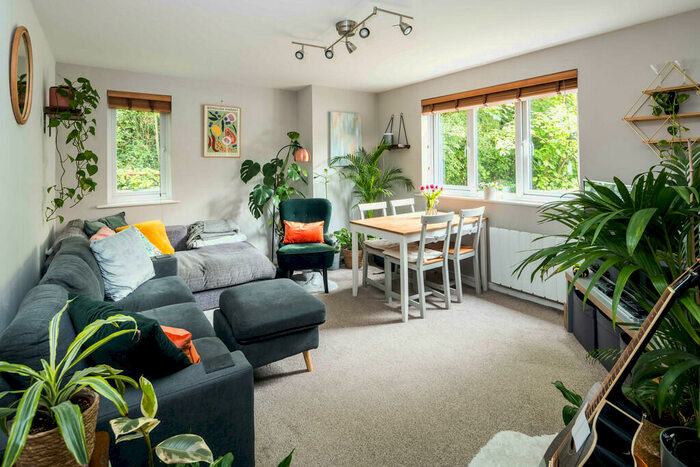 2 Bedroom Apartment To Rent In Beacon Gate, London, SE14