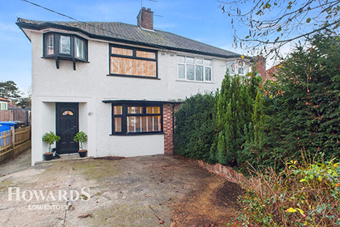 3 Bedroom Semi Detached House For Sale In Marlborough Road, Lowestoft, NR32
