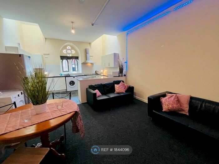 7 Bedroom Flat To Rent In Hanover Street, Sheffield, S3