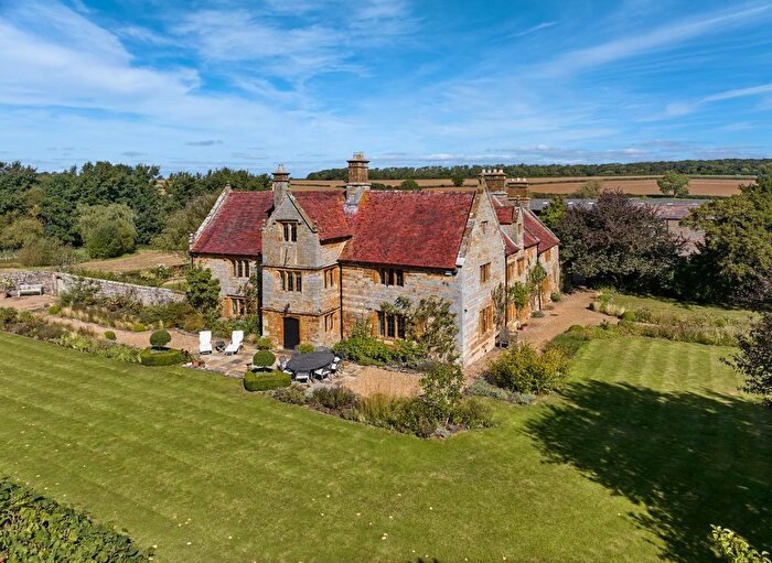 6 Bedroom Detached House For Sale In Plumpton, Nr Towcester, South Northamptonshire, NN12