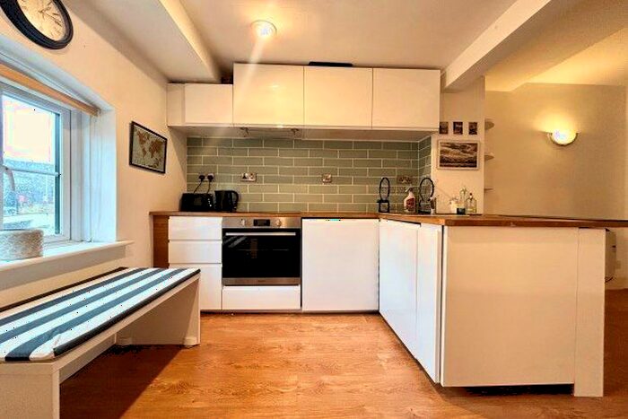 1 Bedroom Flat To Rent In Clifton Road, Gravesend, DA11