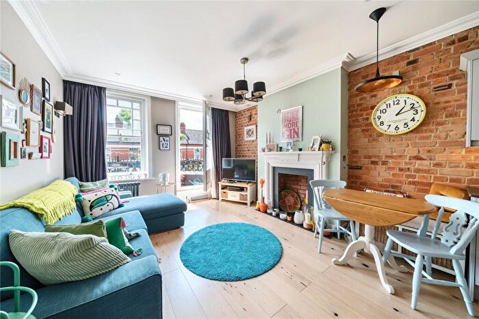 2 Bedroom Apartment For Sale In Weston Park, Crouch End, N8