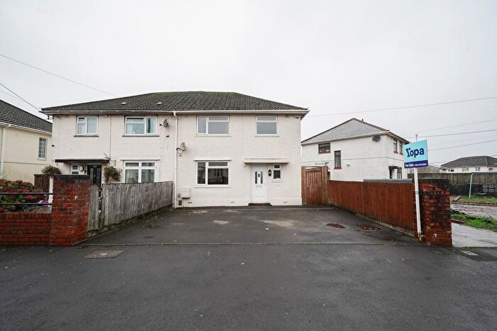 3 Bedroom Semi Detached House For Sale In Brynamlwg Road, Swansea, SA4