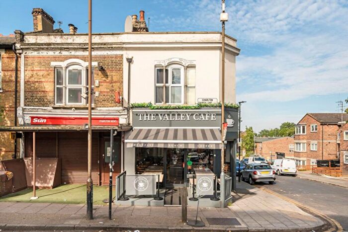 3 Bedroom Flat To Rent In Charlton Church Lane, Charlton, SE7