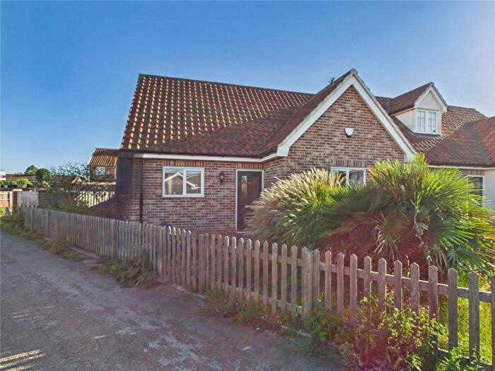 2 Bedroom Bungalow For Sale In Ravens Lane, Bramford, Ipswich, Suffolk, IP8