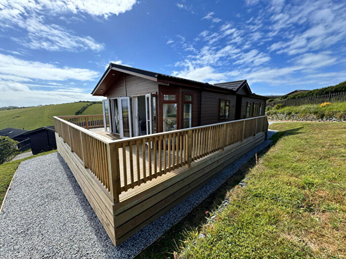 3 Bedroom Park Home For Sale In Whitsand Bay Fort, Torpoint, PL10