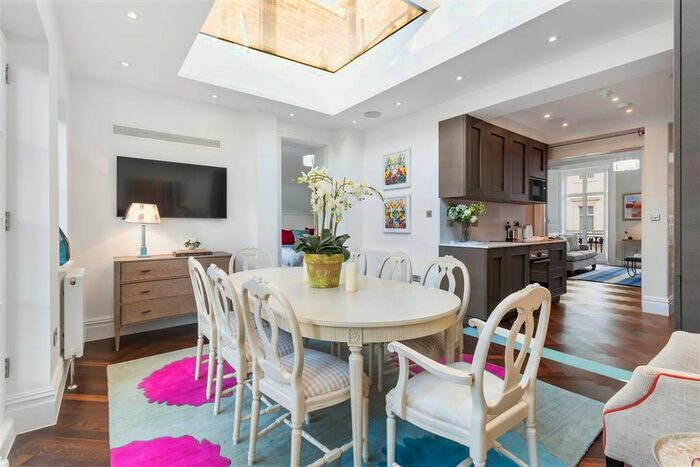 2 Bedroom Flat To Rent In Chesham Street, London, SW1X