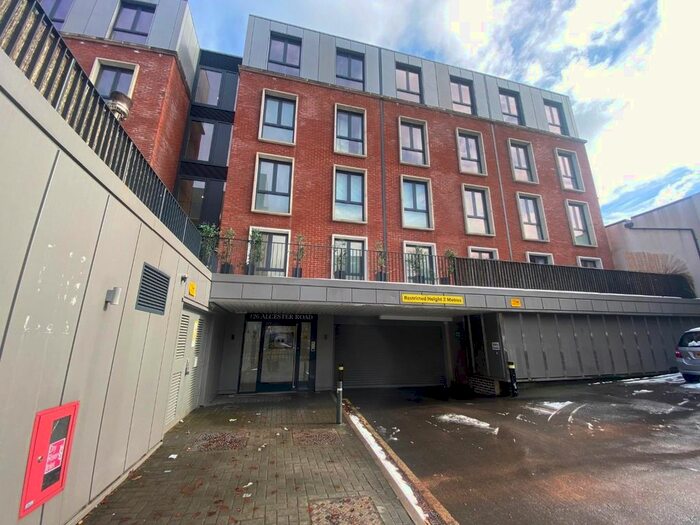 2 Bedroom Flat To Rent In Alcester Road, Moseley, Birmingham, B13