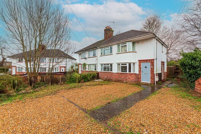 2 Bedroom Maisonette To Rent In Windermere Road, Reading, RG2