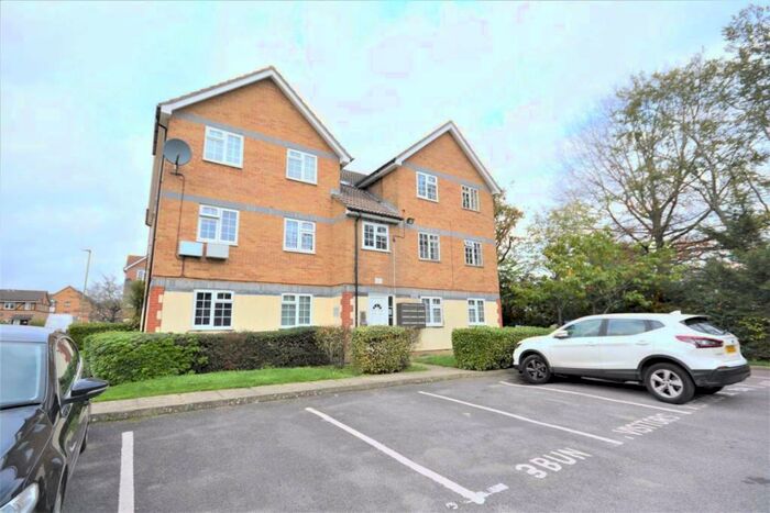 1 Bedroom Flat To Rent In Eagle Drive, London, NW9