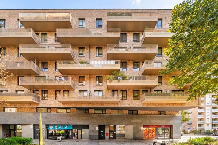 1 Bedroom Flat For Sale In Bollo Bridge Road, Acton, W3